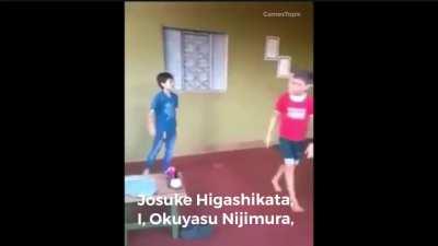 「The Hand」can be used in a variety of ways.