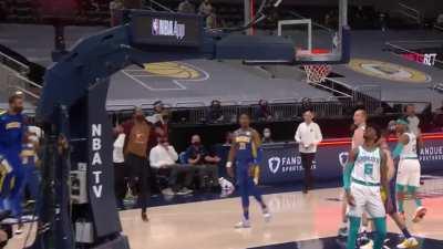 [Highlight] Sumner gets the floater to go to cap off Q1