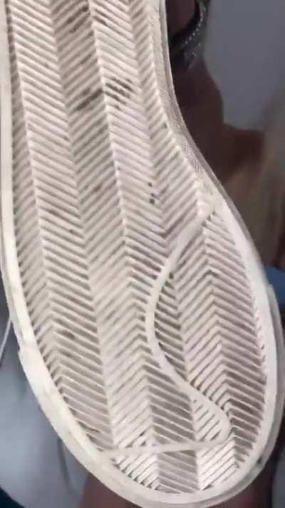 Stinky feet after CrossFit