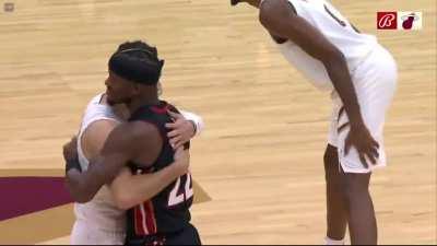 [Highlight] Butler and Strus celebrate their reunion with very warm greetings