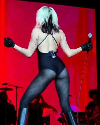 Miley Cyrus(slow motion edit)