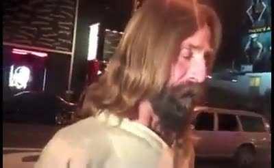 Snoop Dogg meets Jesus