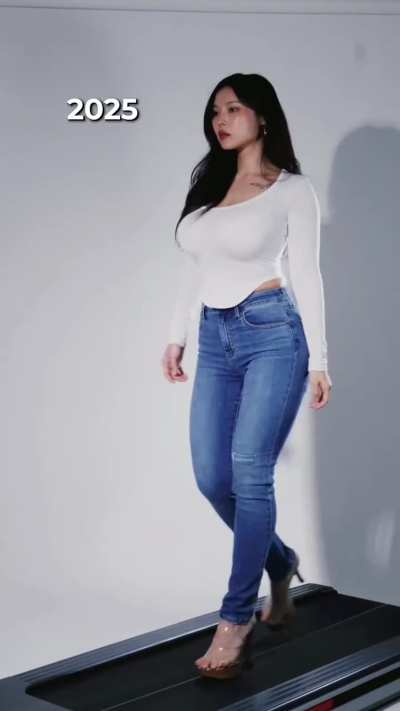 [F4M] Your little sister has gone through quite the growth spurt ever since you started sneaking her those hormone boosting drugs into her food. Will you be the first to help her explore that new body? Or will you wait even longer, feeding her aphrodesiac