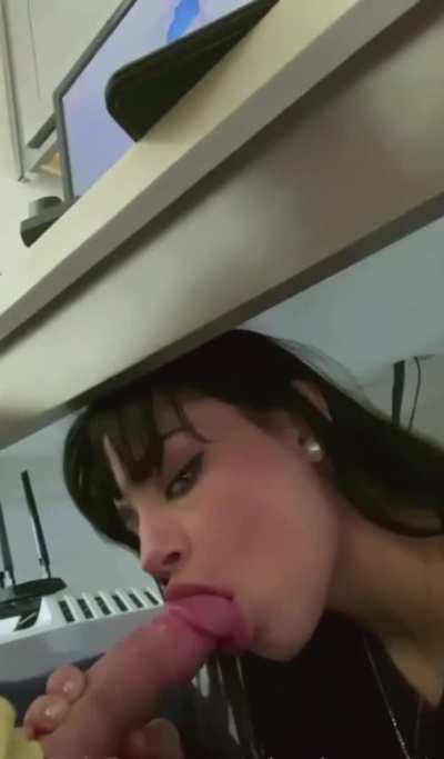 Surprise under the table