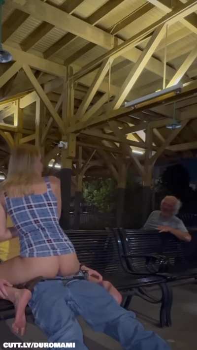 NAHH💀💀💀 SOMBODY GET THEY GRAMPS💀💀💀