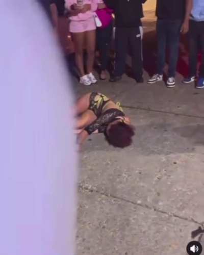 Deadly finish 🔥 with a hulk stomp!