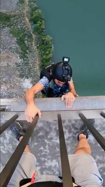 Hanging like that makes it 10x more terrifying