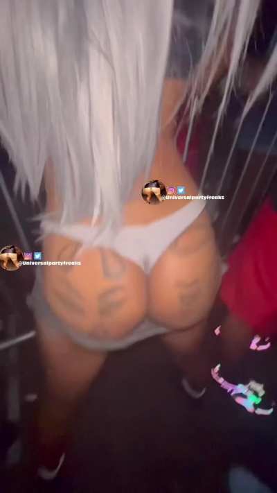 Ass clapping(check comment)
