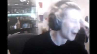 She found a juicer Pagman