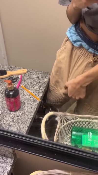 Your fav maintenance man😏