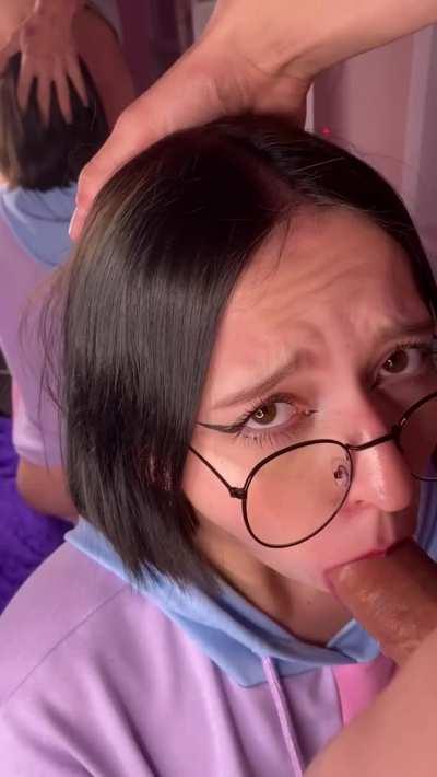 Do u wanna cum on cute face and glasses? 😜