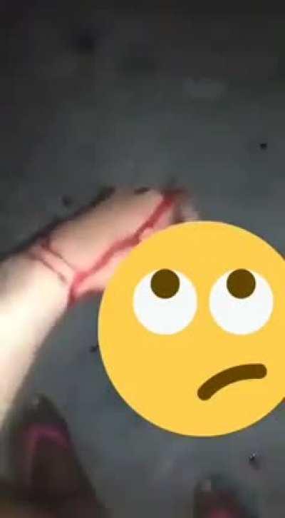 😔✊