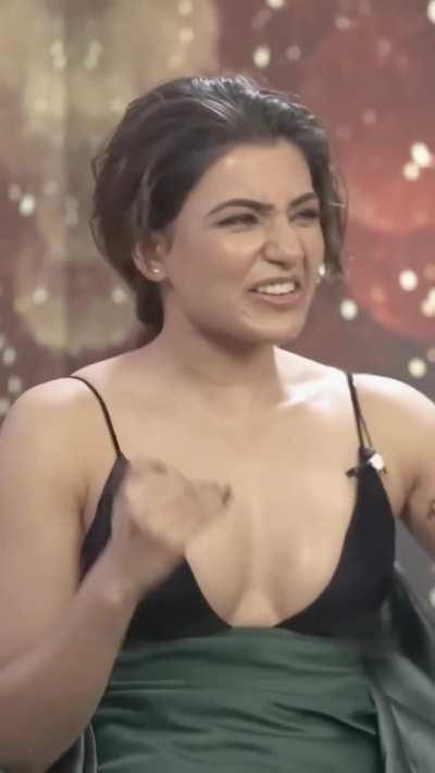 Samantha getting Award not for performing in films but for her performance in Bed. She has biggest quality for being Whore and that is being Shameless. She is opening up like never before and Whoring like never before.