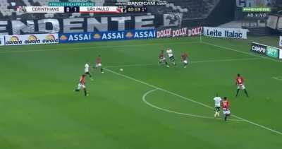 Golaço do Luan para empatar o clássico