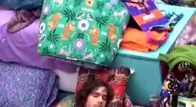 morreu e esqueceram de enterrar