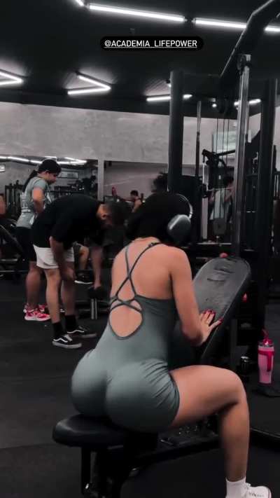 Mayle Santos (@santos_mayle)