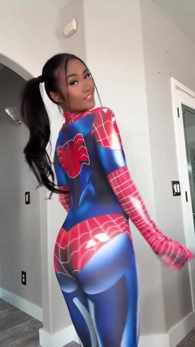 Spiderwoman cosplay from Spiderman by Sunshine