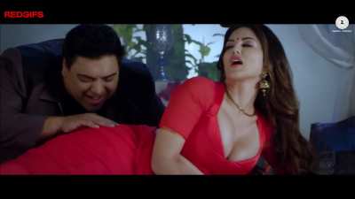 Sunny Leone enjoyed by ugly fat bastard (part 1/5)