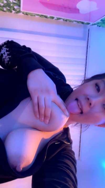 Come be with a freak like me