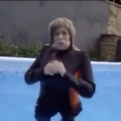 morgz mum no... (sorry bad quality, hopefully its not repost)