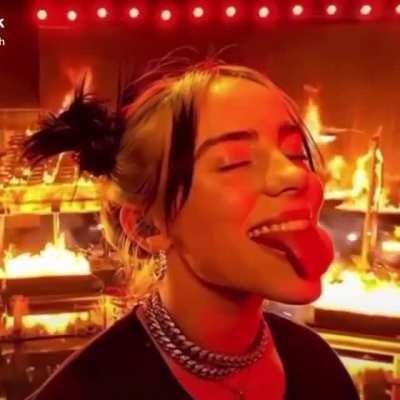 I just kinda wish u were........Billie💖