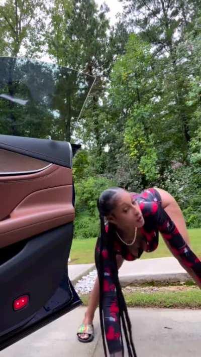 Mizz Twerksum Lastest IG Comp 🔥