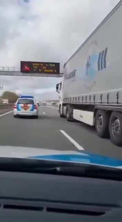 Police Chase in Luxembourg, filmed from inside the Police car.
