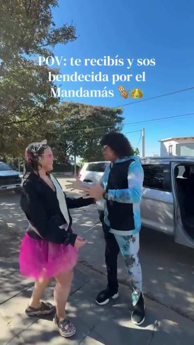 Se recibió de abogada y fue bendecida por la Mona