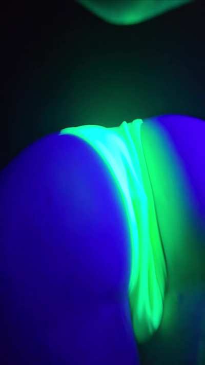 Merry Christmas to all you ravebooty lovers! 