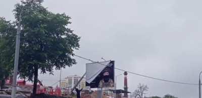 Ru pov: at Dzerzhinsky Street in Moscow, PMC WAGNER recruitment banners are being removed 