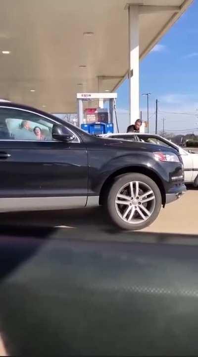 Father pulled up quick when a man was yelling at his son and baby mother