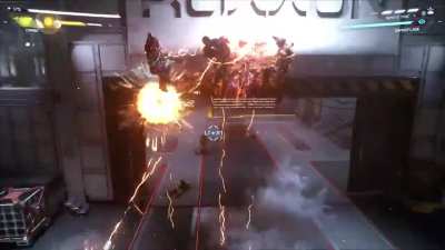 A little showcase of combos you can pull off with gadgets in each game