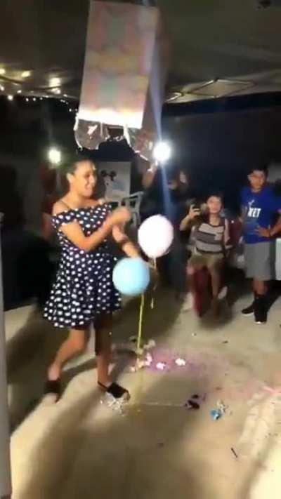 To have a baby gender reveal party