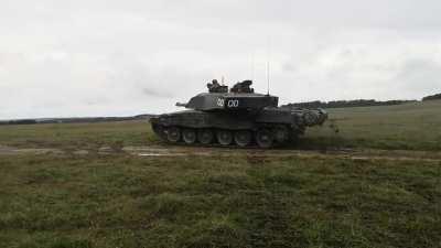 Had to opportunity to get close to some Challenger 2's last summer. Amazing how loud they are.