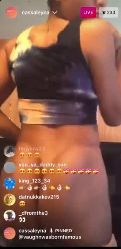 fine asf 😍. cassy claps ha ass for da live
