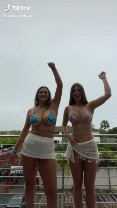 @nicole_eckard where am i meant to look