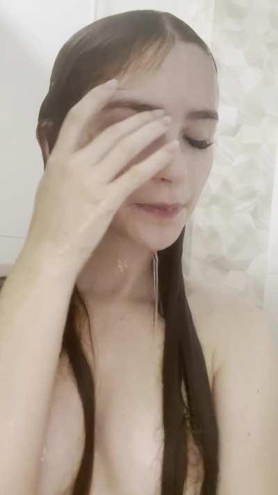 Do you accept nudes from your step sis?