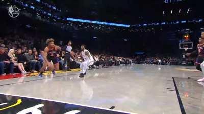 [Highlight] Claxton with one of the most legitimate blocks I've ever seen, at Barclays Center