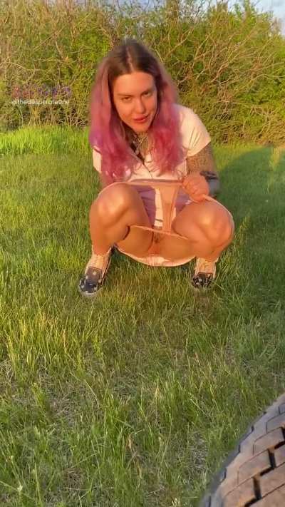 Couldn’t help myself, pissed right on the golf court 🥵