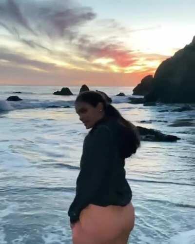 Amazing 🍑 and 💋