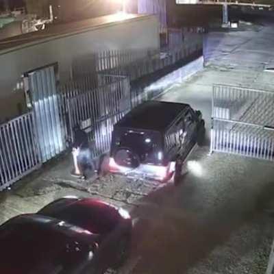 A group of thieves in Essex, England stole a set of luxury cars worth in total approximately £700,000 ($858,421).