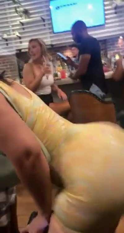 of course I’m just realizing her ‘bff’ is that old twitter hag [msginafla] thot ass daughter [therealxjada aka juicyyjas2]