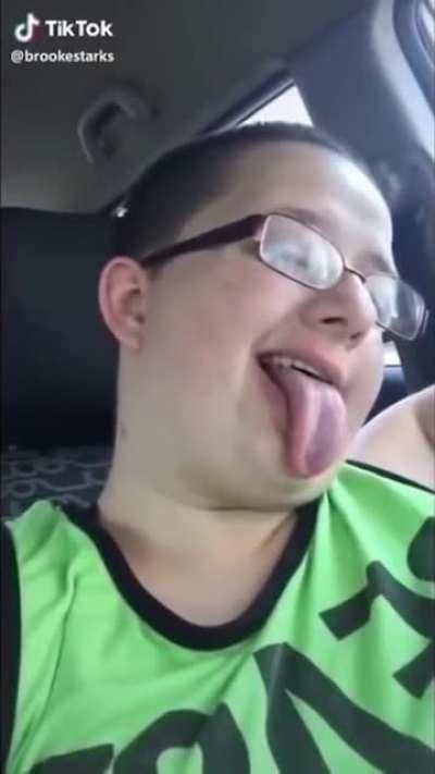 Ladies: 👅😏👅