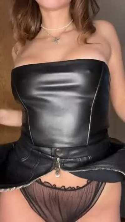 Any men good with their tongue here?