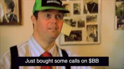 Inside the room of a /WSB autist