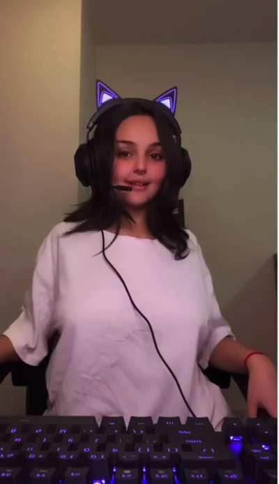 if only i could do this on stream 🥺