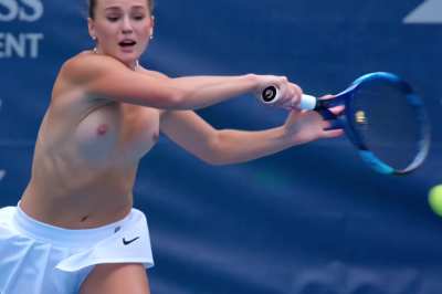 T🎾PLESS TENNIS TOURNEY