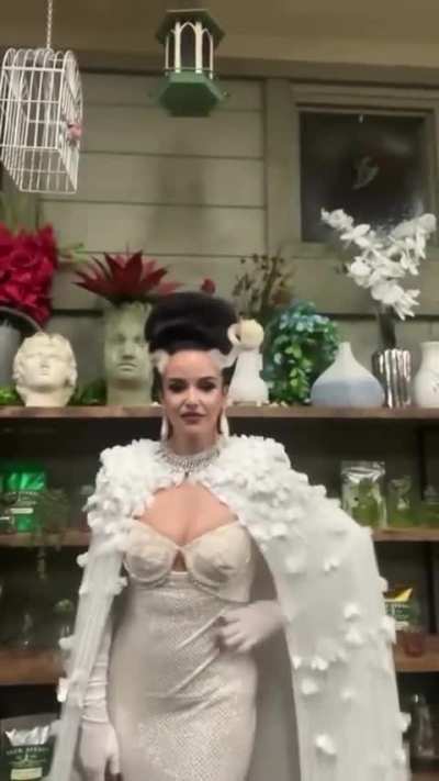 Smoking hot in IG Post, May 2025