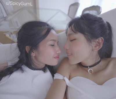 Which pussy are you fuckinb first?