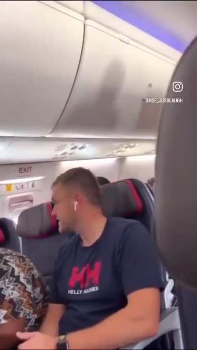 Woman assaults man on plane